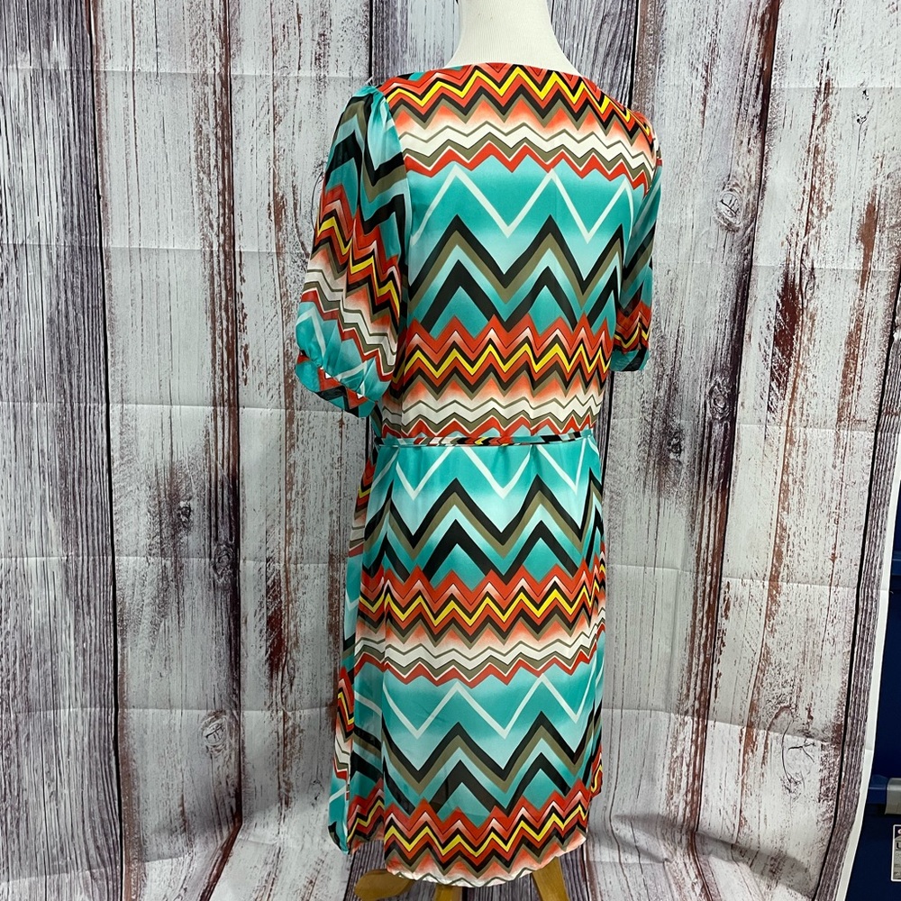 Rachel Kate Blue and Orange Chevron Shift Mini Dress Short Sleeve Size M #4029 - Picture 2 of 10